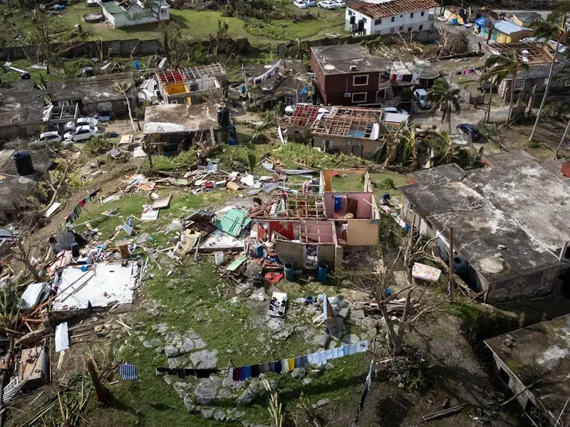 Service Repair Service Repair Roofingdamageas Chicago Roof Masters | Chicago